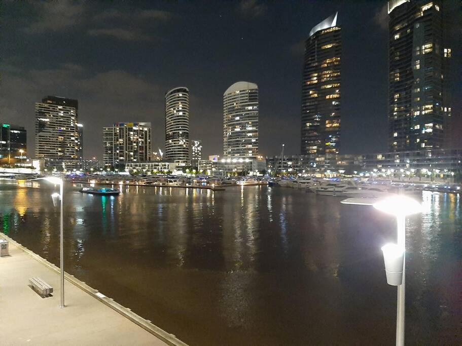 Melbourne Docklands Riverside Views Esterno foto