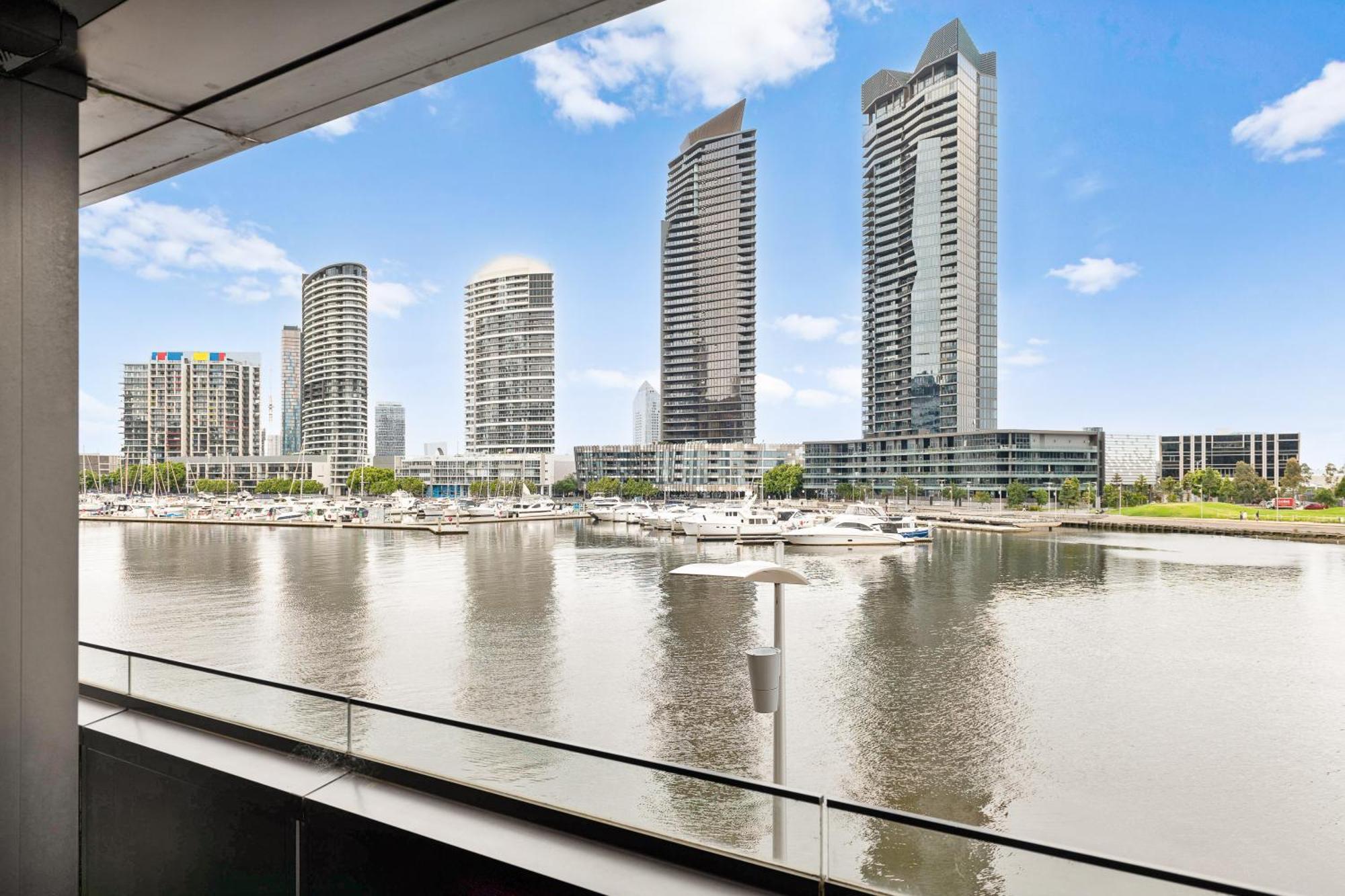 Melbourne Docklands Riverside Views Esterno foto